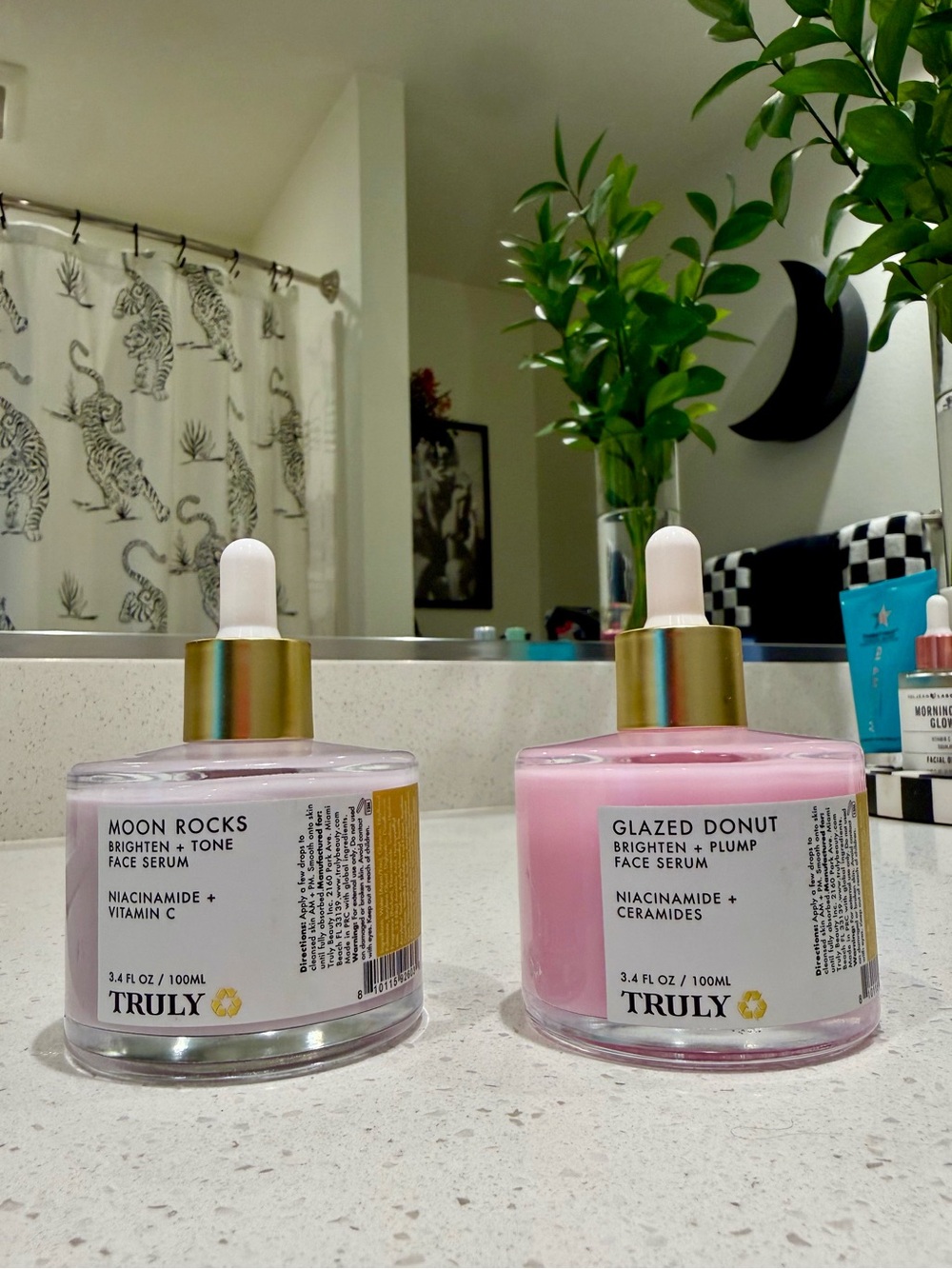NWT - TRULY | Glazed Donut & Moon Rocks Face Serum Bundle Full Size